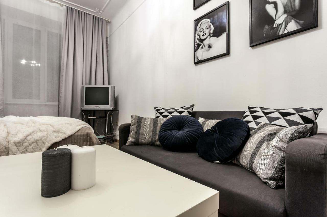 Apartment On Sharanevycha 리비프 외부 사진